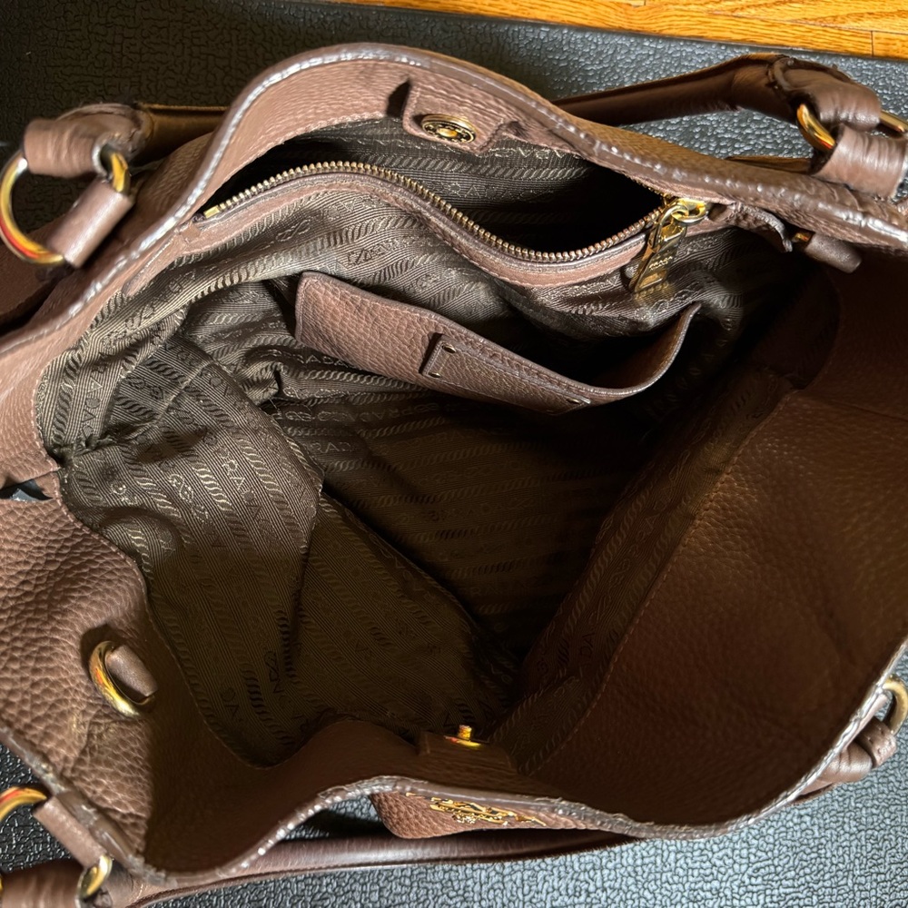 Prada Brown Leather Daino Vitello Tote with Side Pockets - Picture 11 of 13